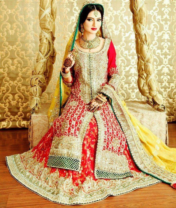 Latest Bridal dresses for Barat, Mehndi and Walima (7)