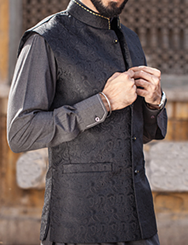 Arsalan Iqbal Men Festive Collection 2016-2017 Kurta Shalwar & Waist Coat Designs (19)