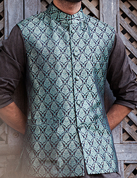 Arsalan Iqbal Men Festive Collection 2016-2017  Kurta Shalwar & Waist Coat Designs (20)