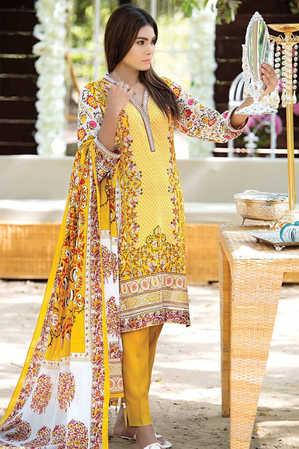 Zeen Embroidered Eid Luxurious Collection 2016-2017 for Women (19)