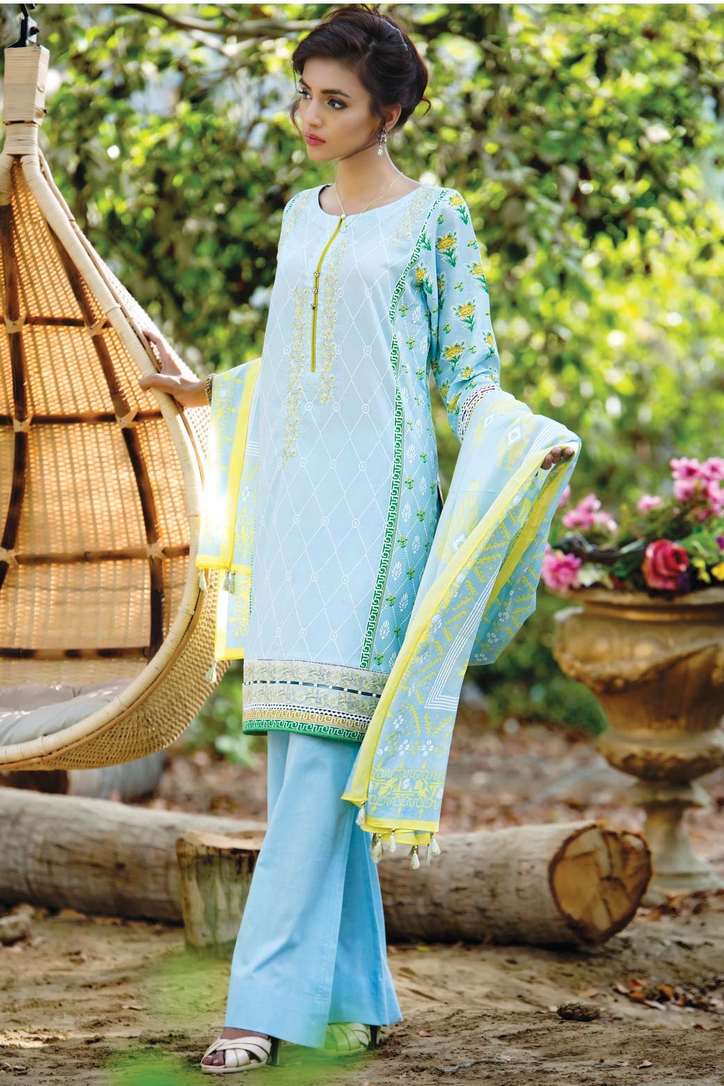 Zeen Embroidered Eid Luxurious Collection 2016-2017 for Women (6)