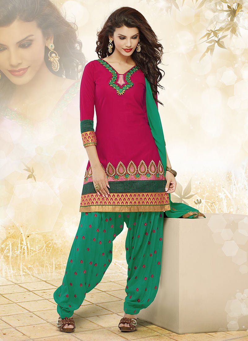 Latest Fashion of Designer Punjabi Dresses & Patiala Salwar Kameez Suits for Women (12)