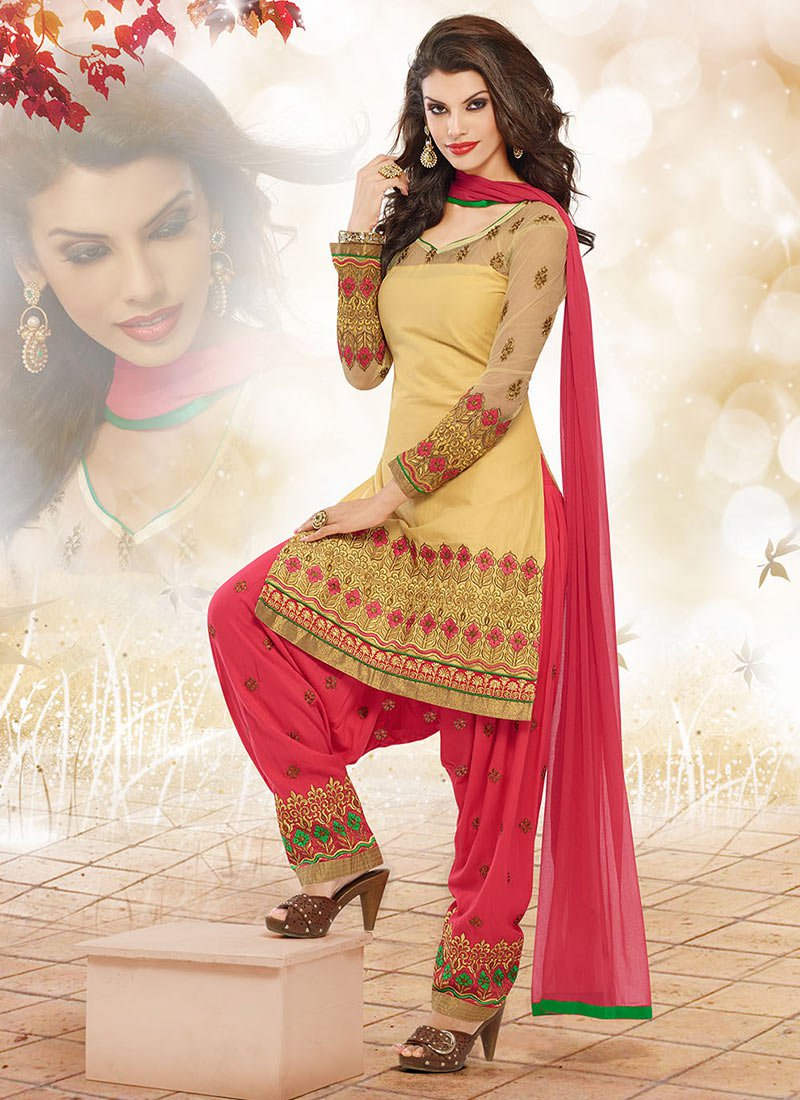 Latest Fashion of Designer Punjabi Dresses & Patiala Salwar Kameez Suits for Women (7)