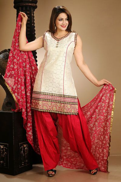 Latest Fashion of Designer Punjabi Dresses & Patiala Salwar Kameez Suits for Women@stylesgap (13)