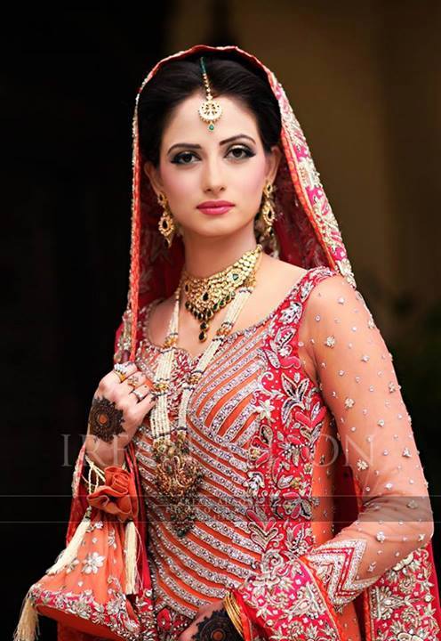 Latest Pakistani & Indian Best Wedding Dresses and Bridal Gowns for Women (31)