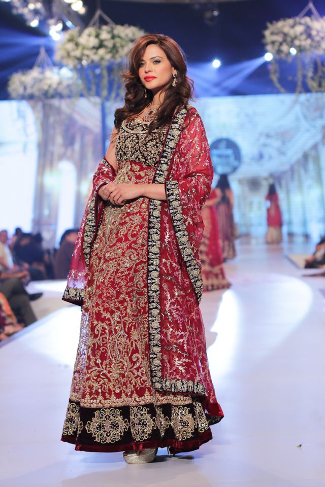 Indian & Pakistani Latest Fashion of Top Designer Fancy Party wear & Stylish Bridal Anarkali Suits for Women (11)