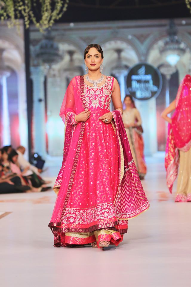 Indian & Pakistani Latest Fashion of Top Designer Fancy Party wear & Stylish Bridal Anarkali Suits for Women (22)