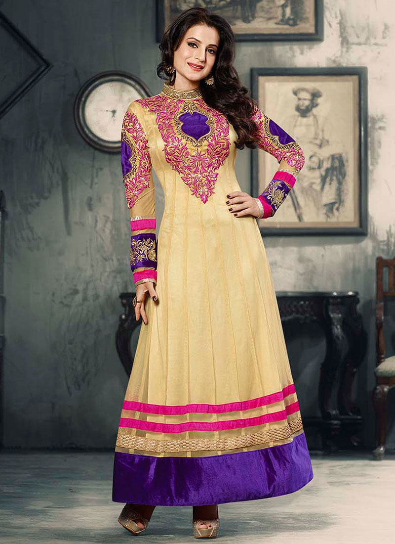 Diwali-Special-Indian-Formal-dresses-for-Women (7)