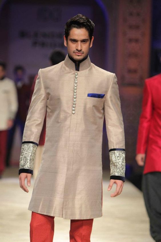 indian-designer-shewanis-manish-malhotra-1