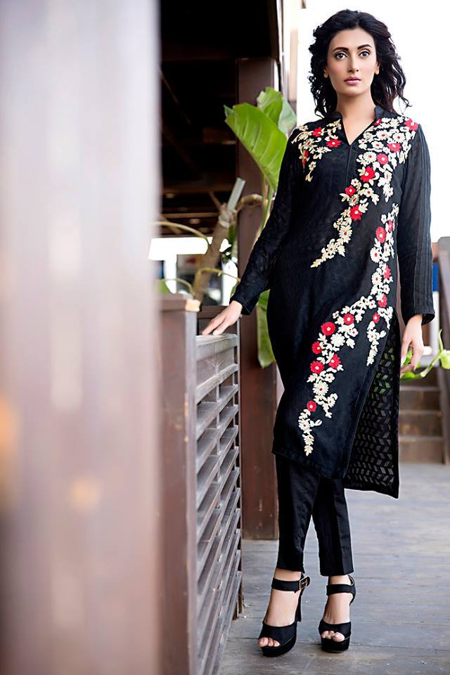 Zainab Hasan Chantilly De Lace Eid Formal Dresses Collection 2015-2016 (14)