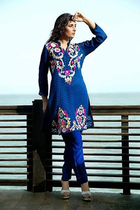 Zainab Hasan Chantilly De Lace Eid Formal Dresses Collection 2015-2016 (4)