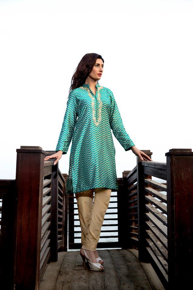 Zainab Hasan Chantilly De Lace Eid Formal Dresses Collection 2015-2016 (7)