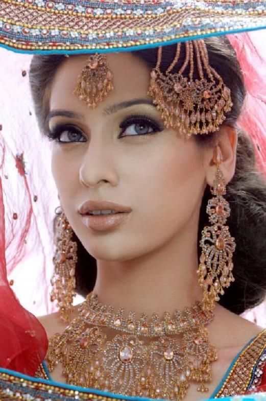 Indian Bridal Wedding makeup Looks (2)