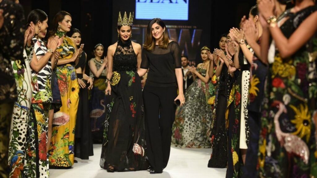Fashion Week Pakistan 2015-2016 FWP'15 Designer Collections Day1, Day2, Day 3 (13)
