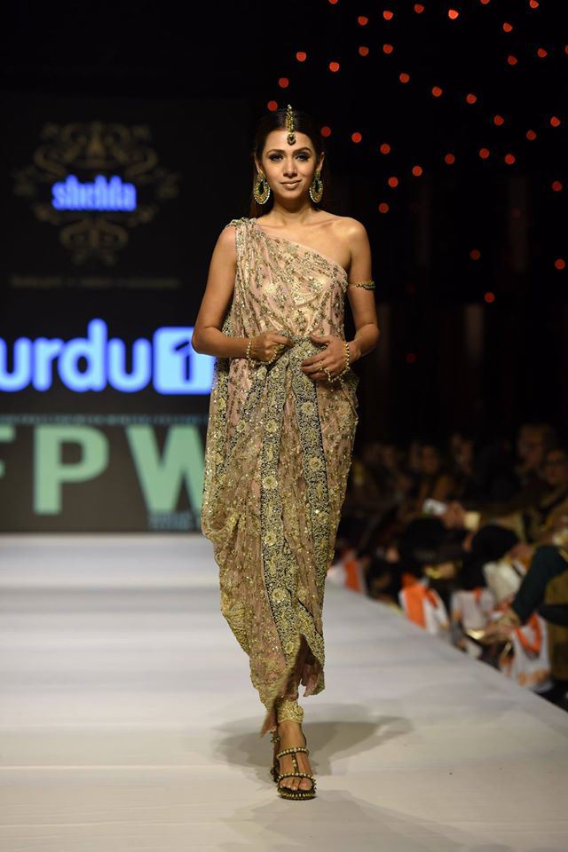 Fashion Week Pakistan 2015-2016 FWP'15 Designer Collections Day1, Day2, Day 3 (19)