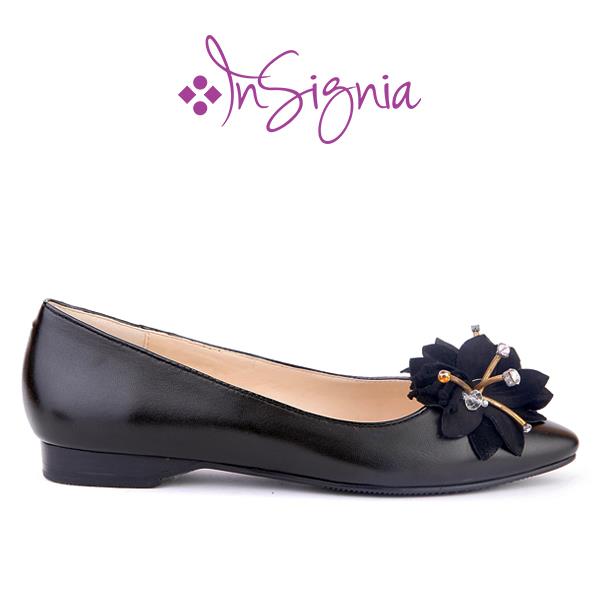 insignia shoes online