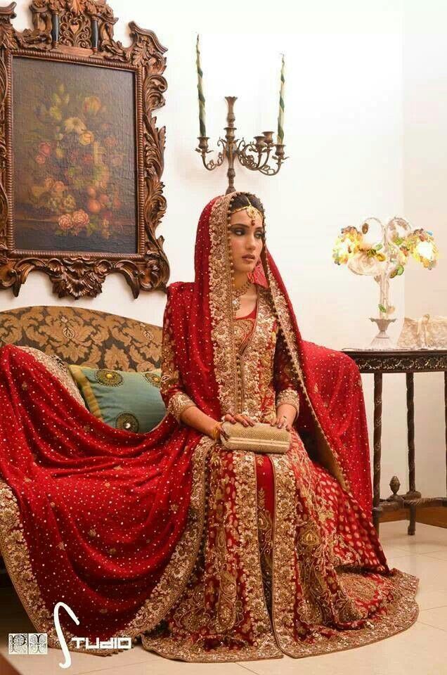 lehenga designs pakistani 2018