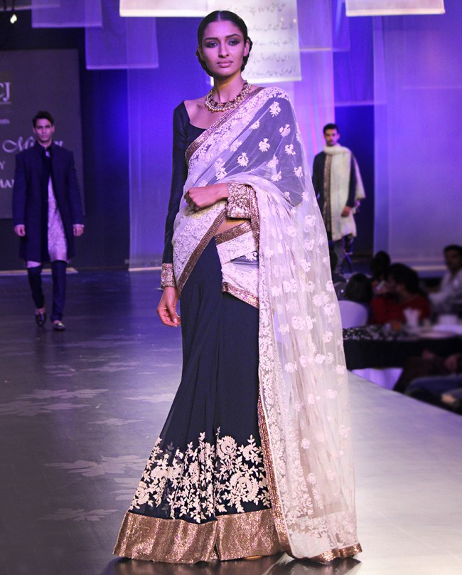 Manish Malhotra Latest Saree Designs Collection 2016-2017 (15)