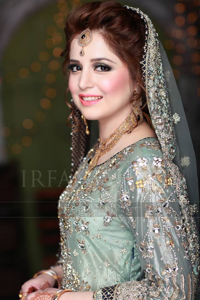 Latest Walima Dresses Designs and Trends Collection 2017-2018