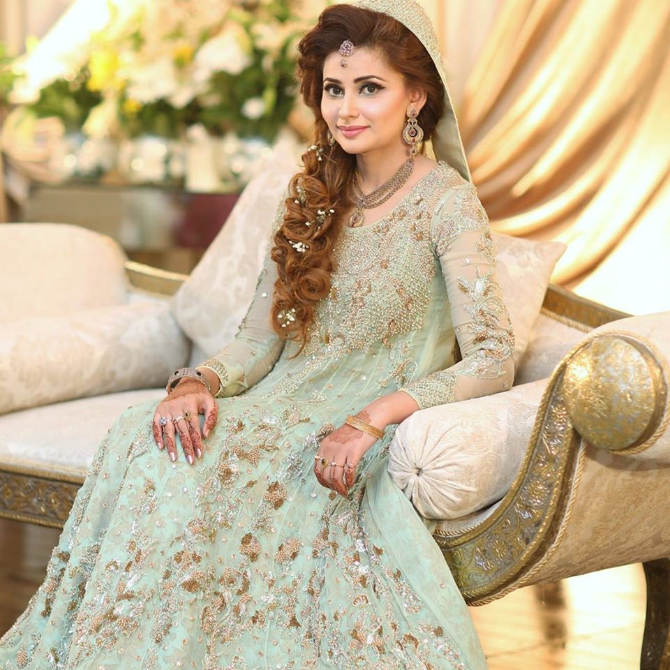 Latest Walima Dresses Designs & Trends Collection 2016-2017 (23)