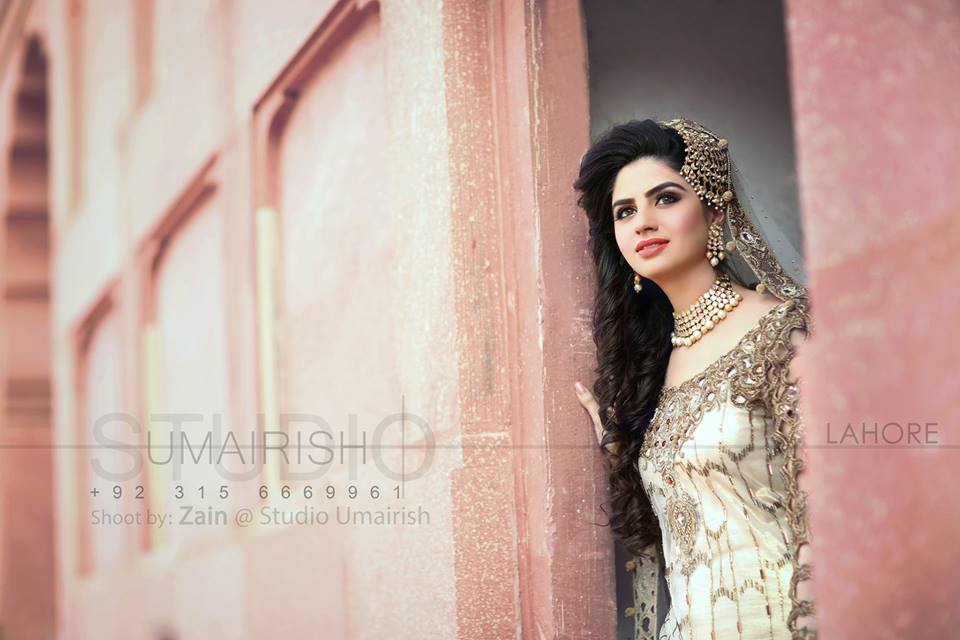 Latest Walima Dresses Designs & Trends Collection 2016-2017 (35)