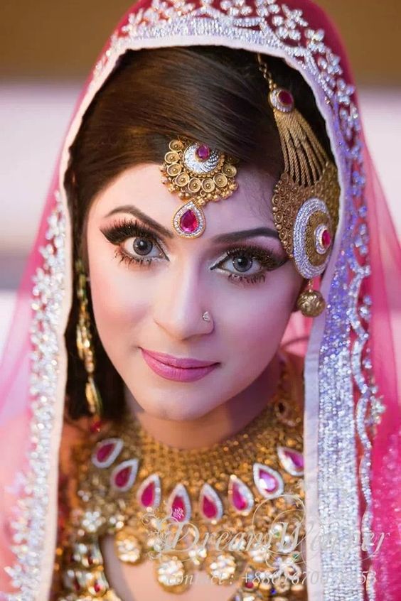 Engagement Bridals, Makeup Tutorial Tips & Dress Ideas 2016-2017 for South Asian Bridals (14)