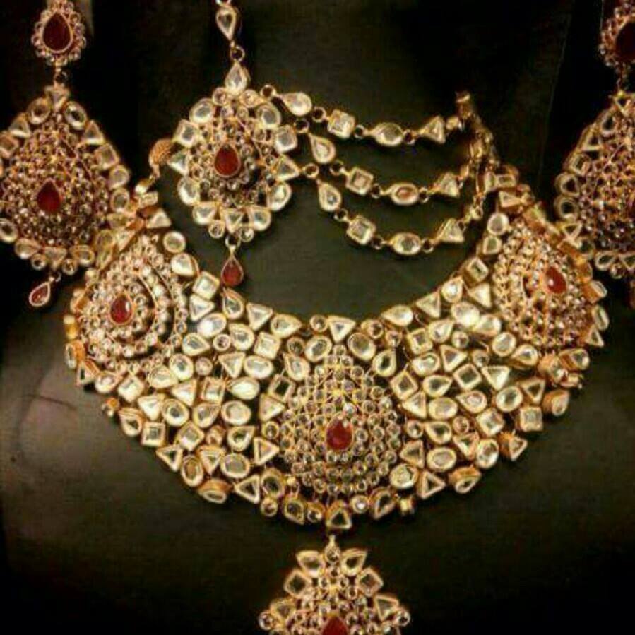 Kundan Jewelery Latest Designs & Trends for Asian Women 2016-2017 (33)