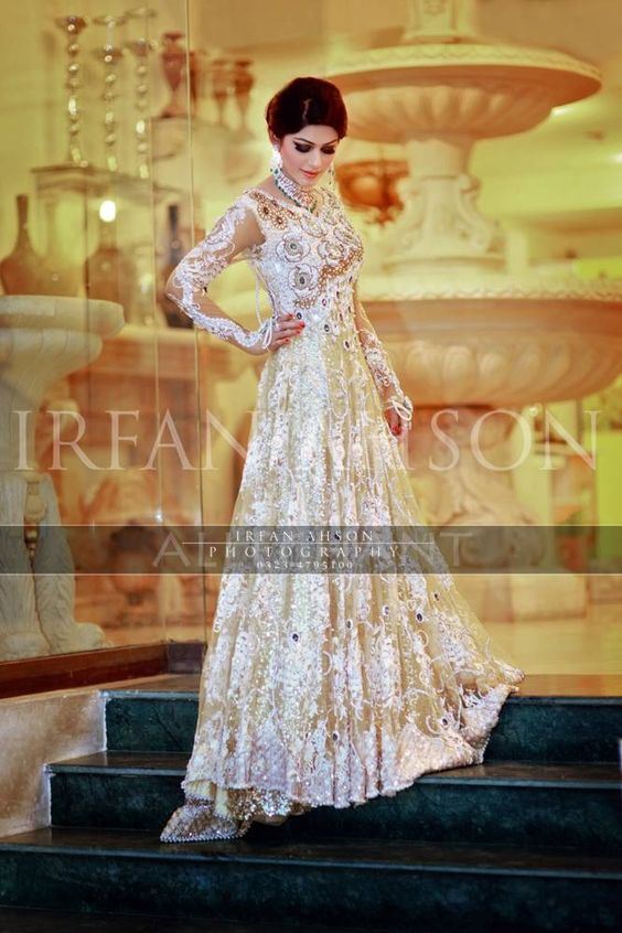 Latest Bridal Engagement Dresses Designs 2016-2017 Collection (8)