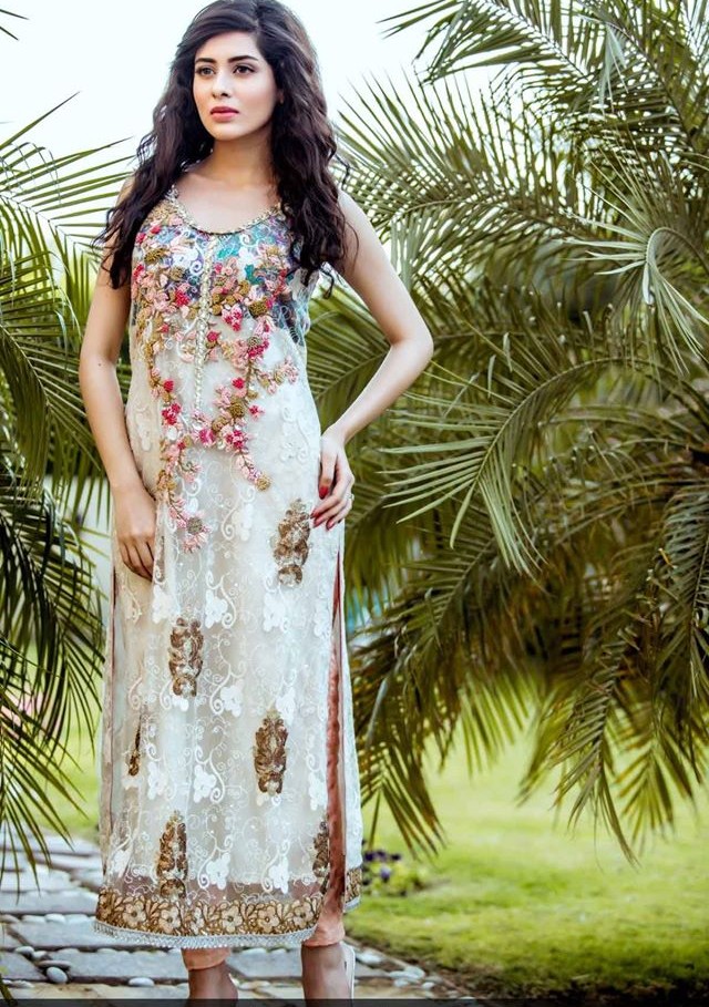 latest party wear look