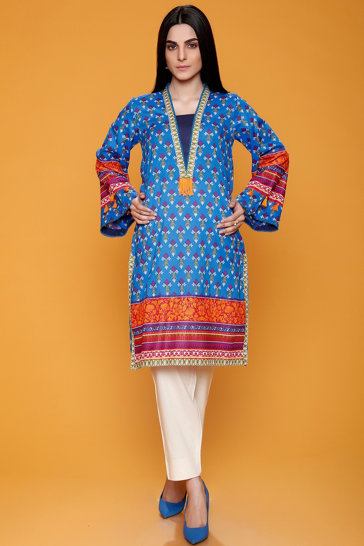 Naked picsof hanah montana Asian formal patterns