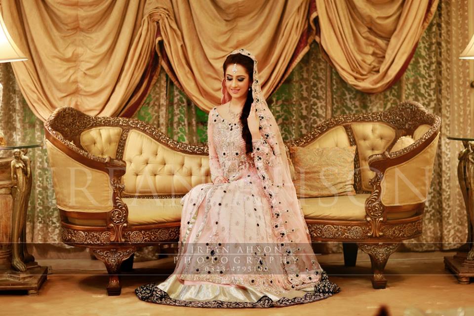 Latest Wedding Maxis Long Tale Dresses Designs Collection 2016-2017 (22)