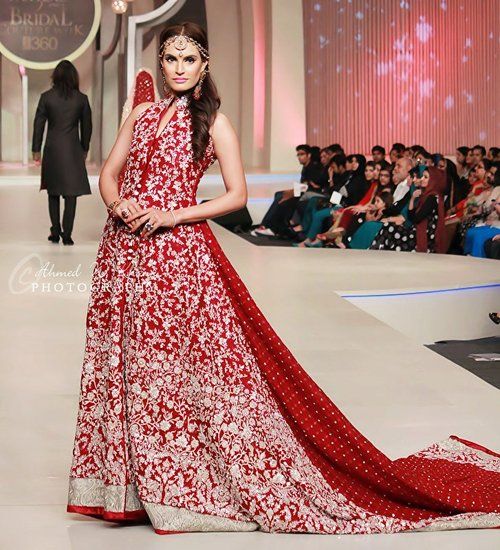 Latest Wedding Maxis Long Tale Dresses Designs Collection 2016-2017 (59)