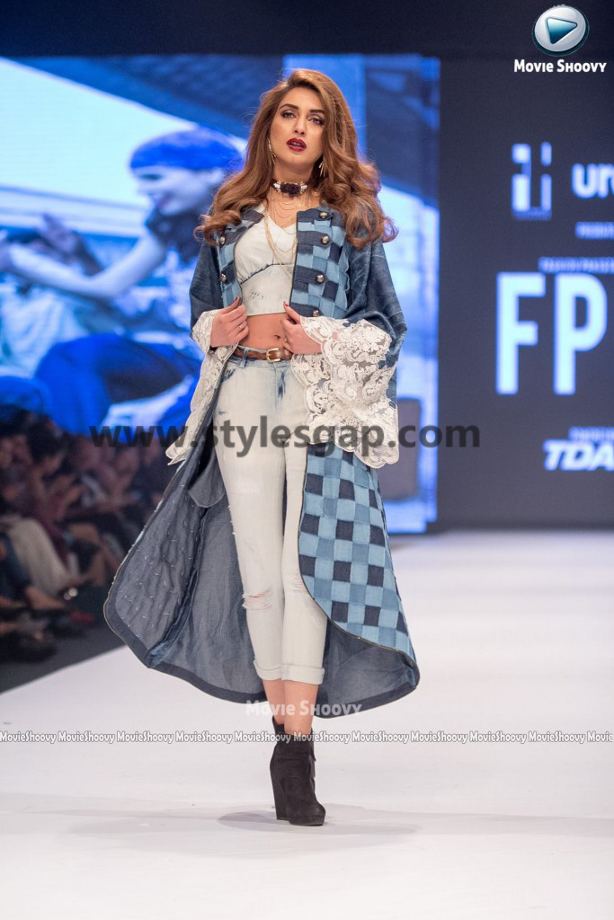 IMAN ALI- Showstopper in fashion week Pakistan 2016-2017 (3)