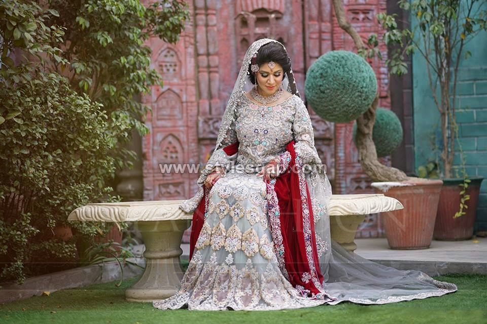 Latest Beautiful Walima Bridal Dresses Collection (13)