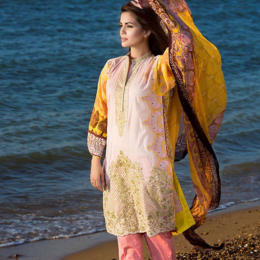 Latest Pakistani Fashion- Amna Ismail