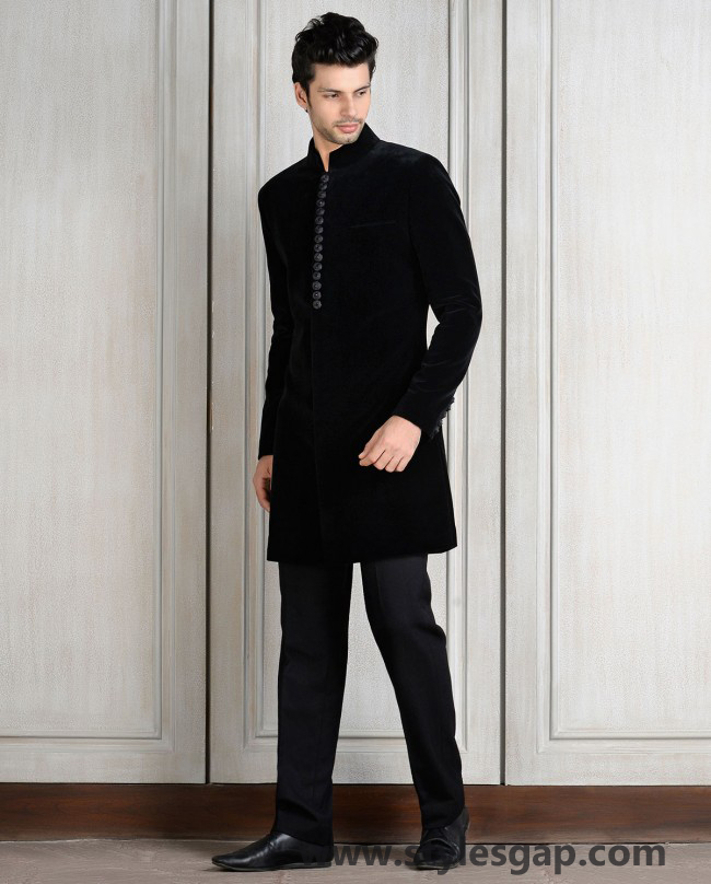 Manish Malhotra Wedding Sherwanis & Party Suits for Men 2016-2017 Collection (1)