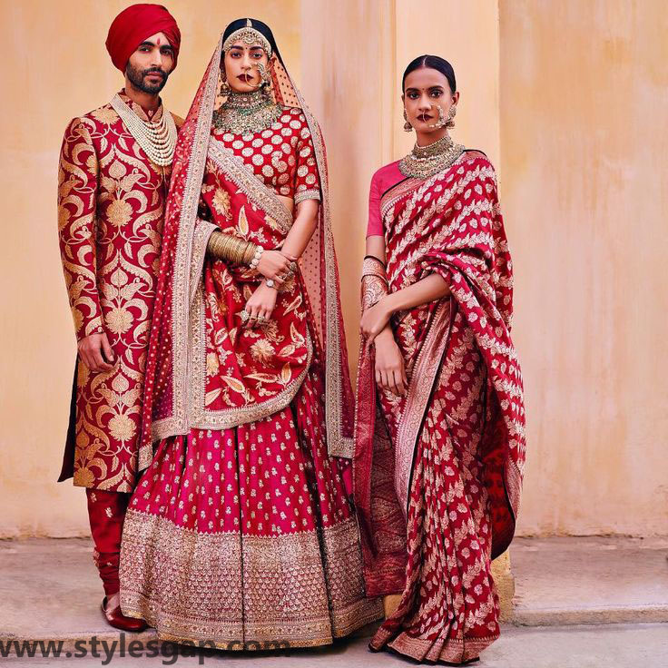 Sabyasachi Mukherjee Latest Wedding Dresses 2016-2017 Collection. Lehengas, Sarees (30)