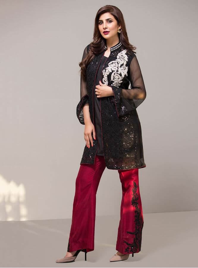 zainab-chottani-latest-pakistani-dresses-styles-pairing-bell-bottom-pants-4