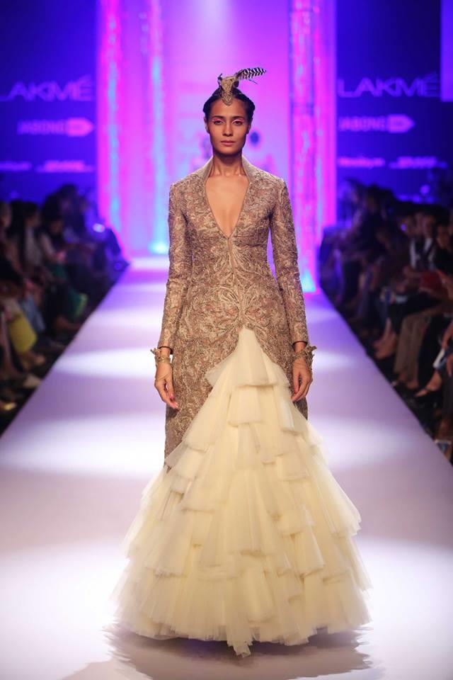 shantanu-and-nikhil-Top 10 Popular & Best Indian Bridal Dresses Designers- Hit List (1)