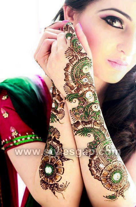 Colorful Glitter Mehndi Designs (22)