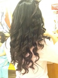 WOWW TONGGSS and manic CURLS BLOW DRY