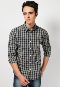 Latest Men Fashion Summer T Shirts and Jeans Designs by Wrangler