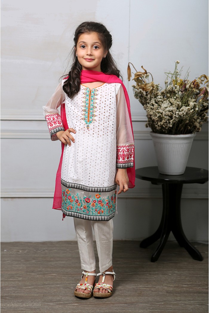 Pakistani Baby Girl Clothes Designs 4