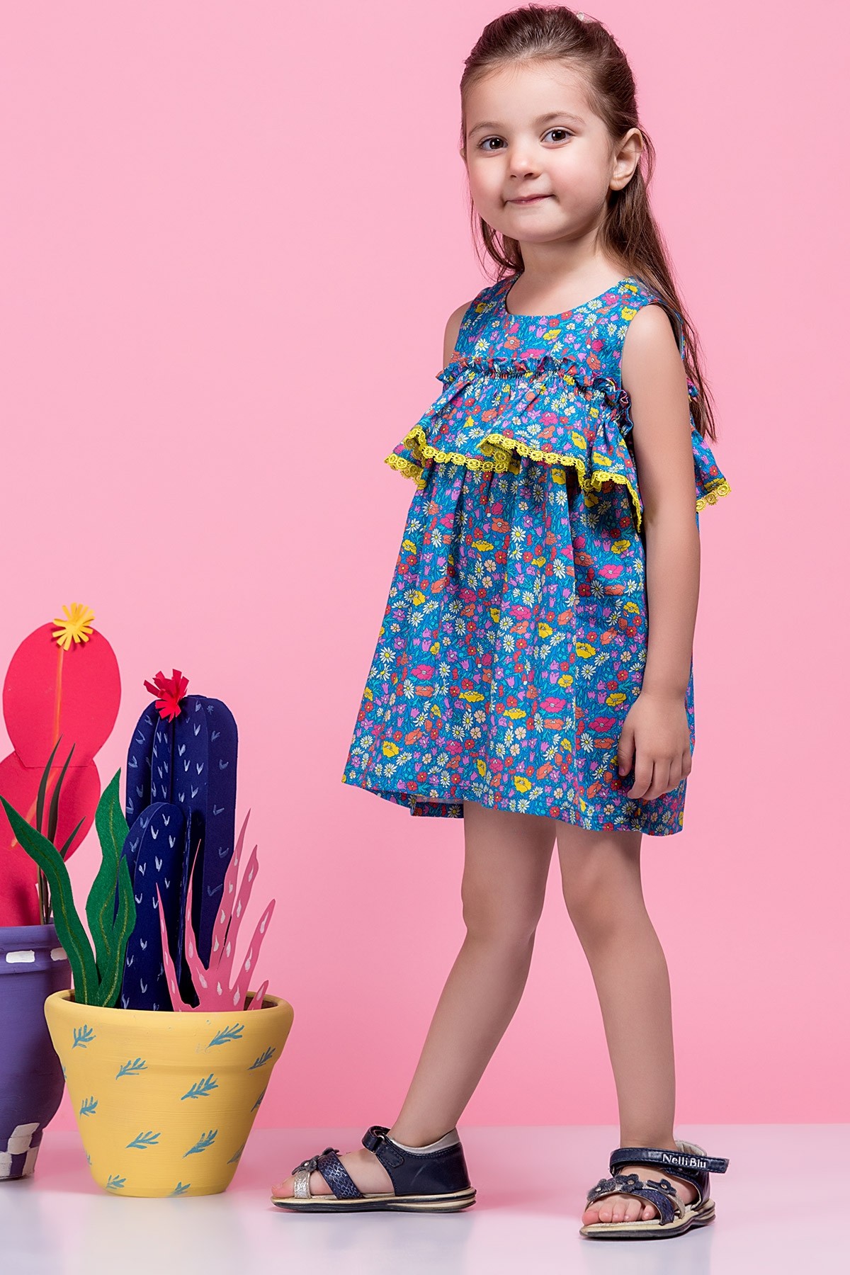 Little girl lawn dress design sale