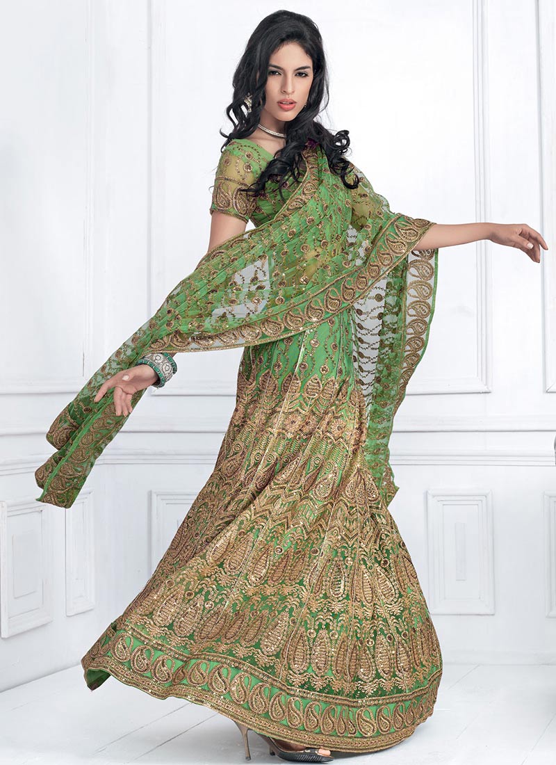 Diwali-Special-Indian-Formal-dresses-for-Women (24)