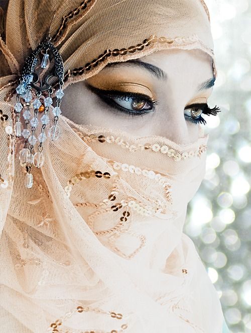 Step By Step Arabic Party Wear And Bridal Eye And Complete Face Makeup Tutorial With Pictures 7