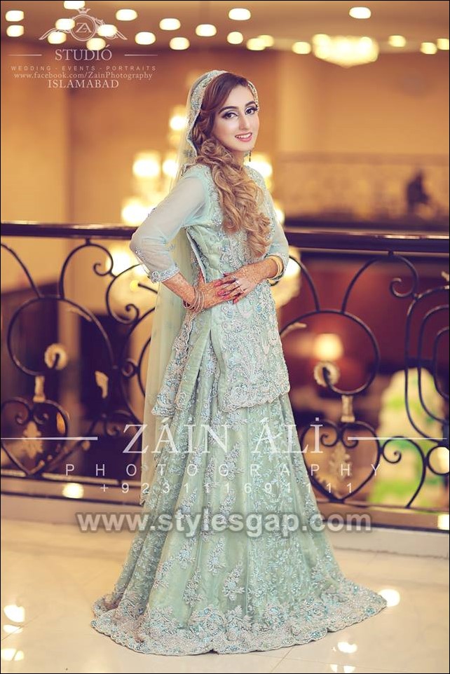 Engagement bride | Pakistani bridal dresses, Bridal dress fashion,  Pakistani wedding outfits