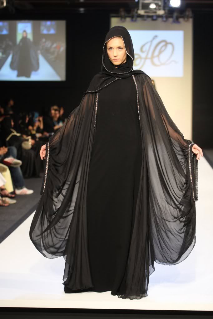Latest Dubai Designer Abaya Gowns Designs Collection 2015-2016 (16)