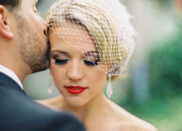Basic Bridal Makeup Tips & Ideas that every Bridal Must Know - Expert Advice (1)