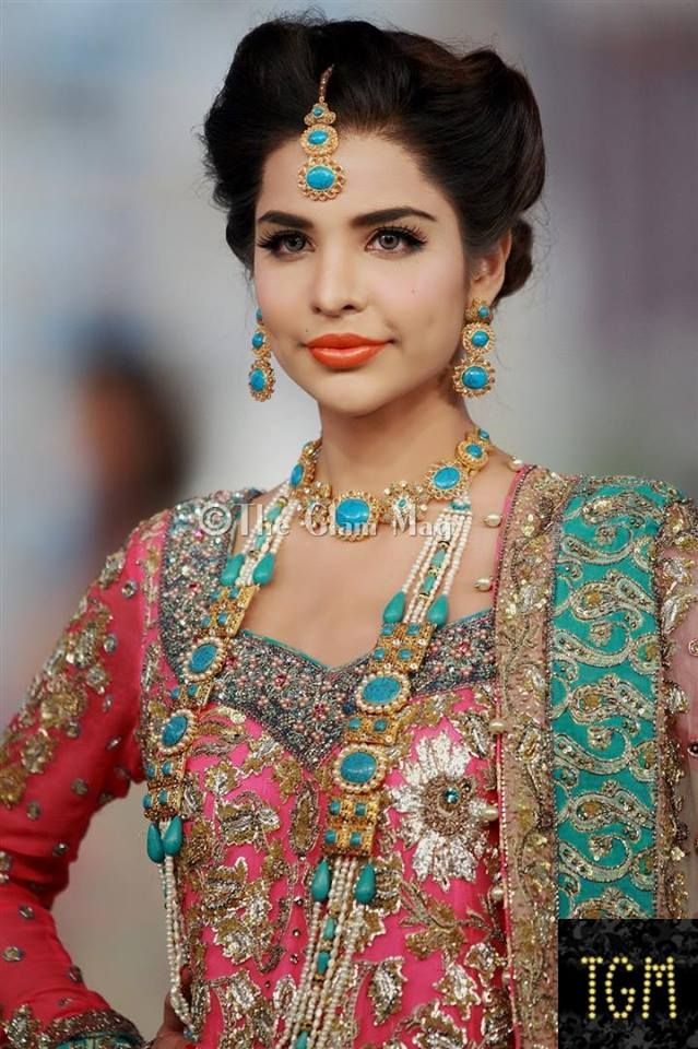 Latest Pakistani Bridal Wedding Hairstyles Trends 2020 